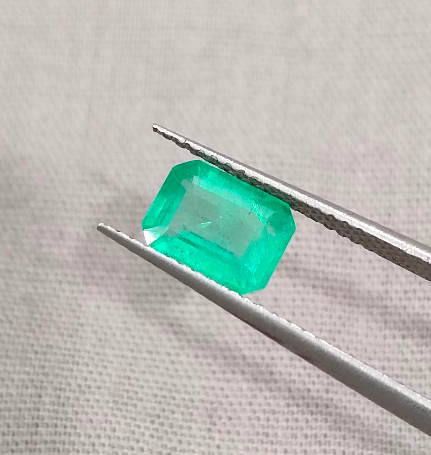 GSI Certified 1.12ct Colombian Emerald, 100% Natural Earth Mined Gemstone