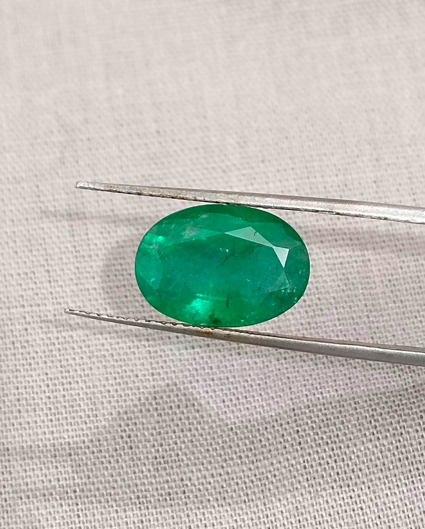 4.23ct Pakistan Emerald, 100% Natural Earth Mined Gemstone