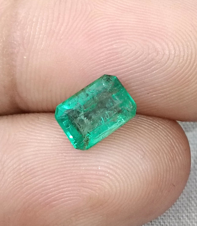 1.64ct Zambian Emerald, 100% Natural Gem