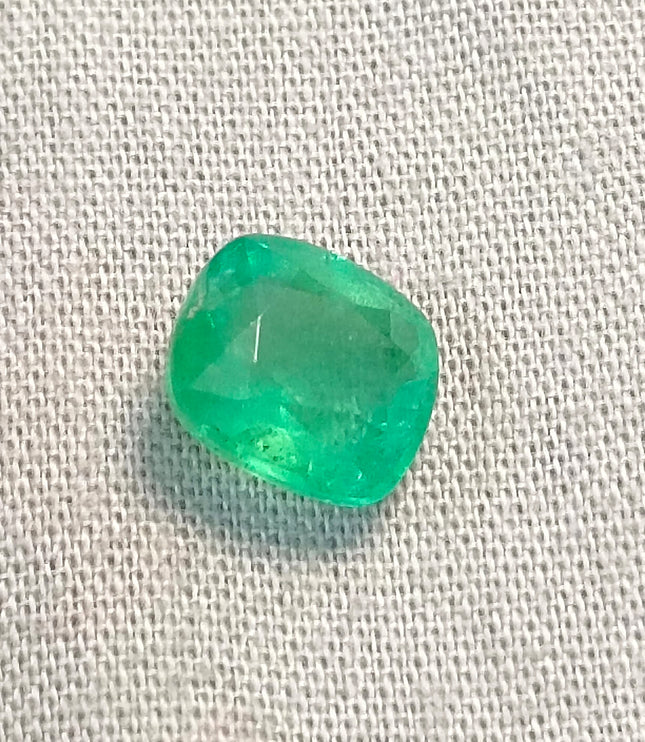 Ethiopian emerald 2.32ct Certified Neon Green Natural Gemstone