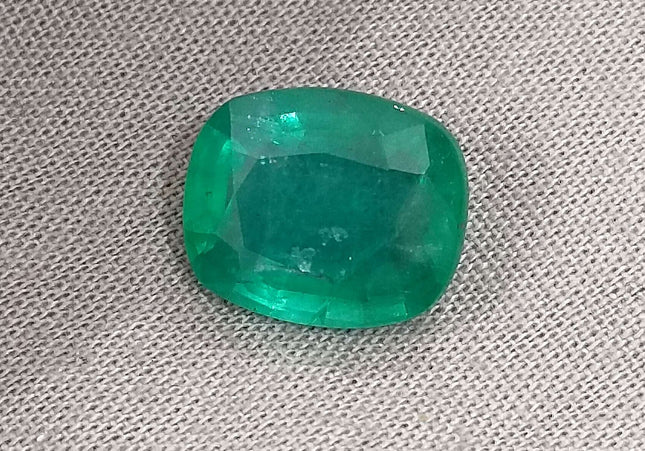 Big 6.28ct Zambian Emerald, Medium Deep Green Minor Oiled Natural Loose Gemstone