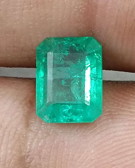 GSI Certified 1.76ct Medium Light Green Zambian Emerald Minor Oiled Loose Gemstone