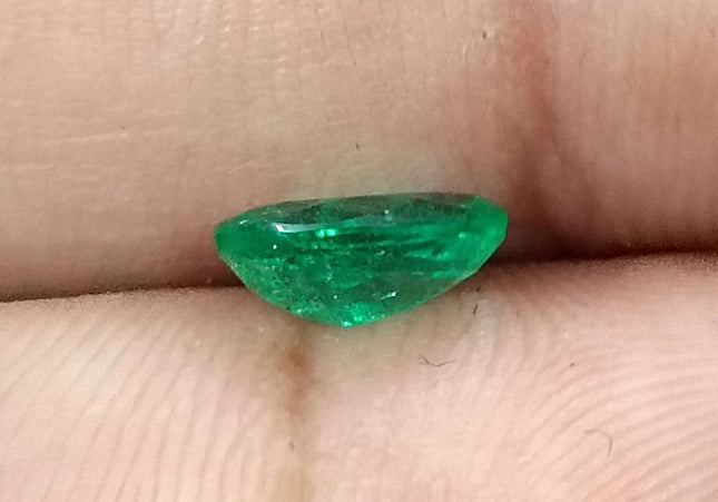 GSI Certified 1.02ct Vivid Green Zambian Emerald Minor Oiled Loose Gemstone