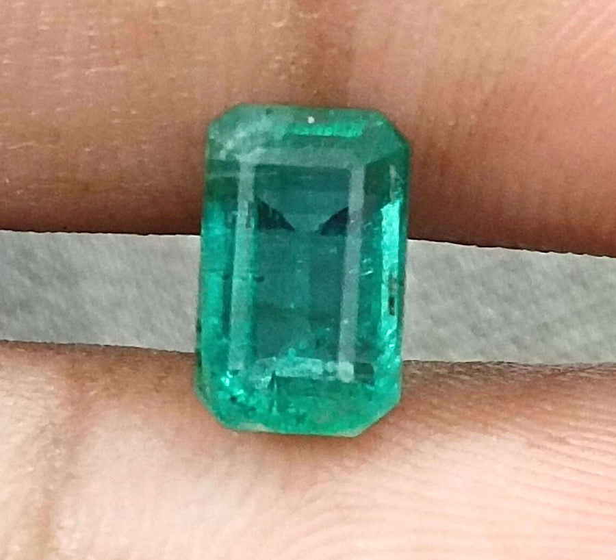 1.83ct Natural Emerald GSI Certified Octagon Cut Minor Oiled Loose Gemstone