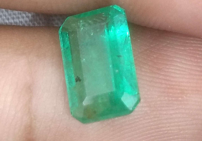 2.99ct GSI USA Certified Medium Deep Green Colombian Emerald Minor Oiled Loose Gemstone