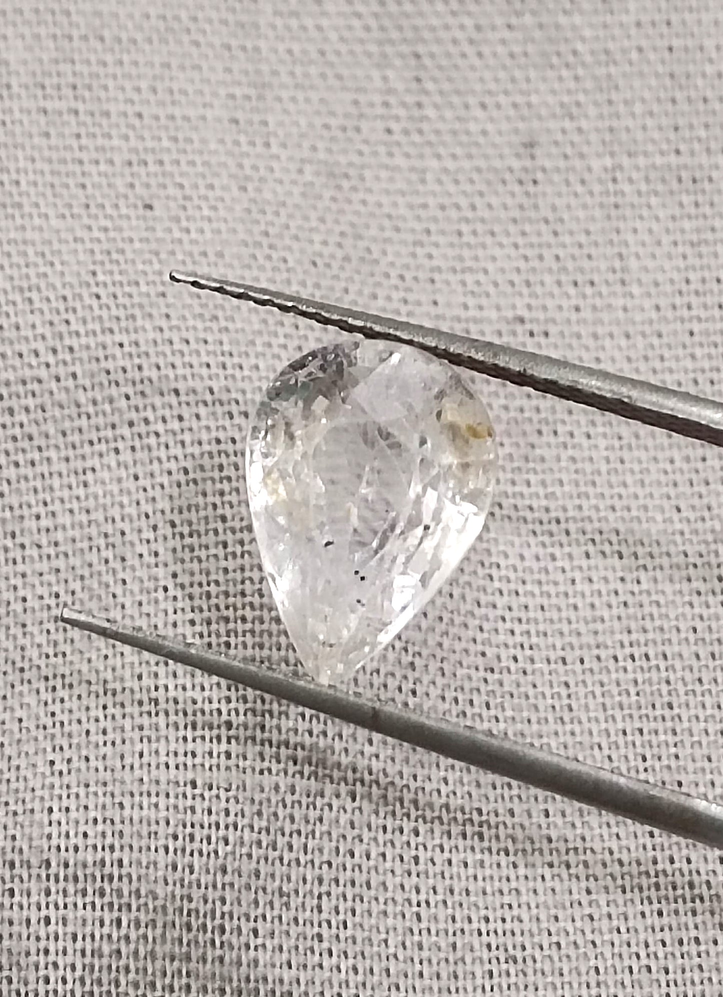 GSI Certified 3.50ct White Sapphire, 100% Natural Untreated Gemstone