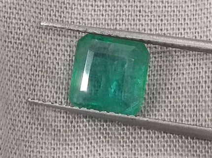 GSI Certified 2.05ct Medium Green Natural Zambian Emerald Minor Oiled Loose Gemstone