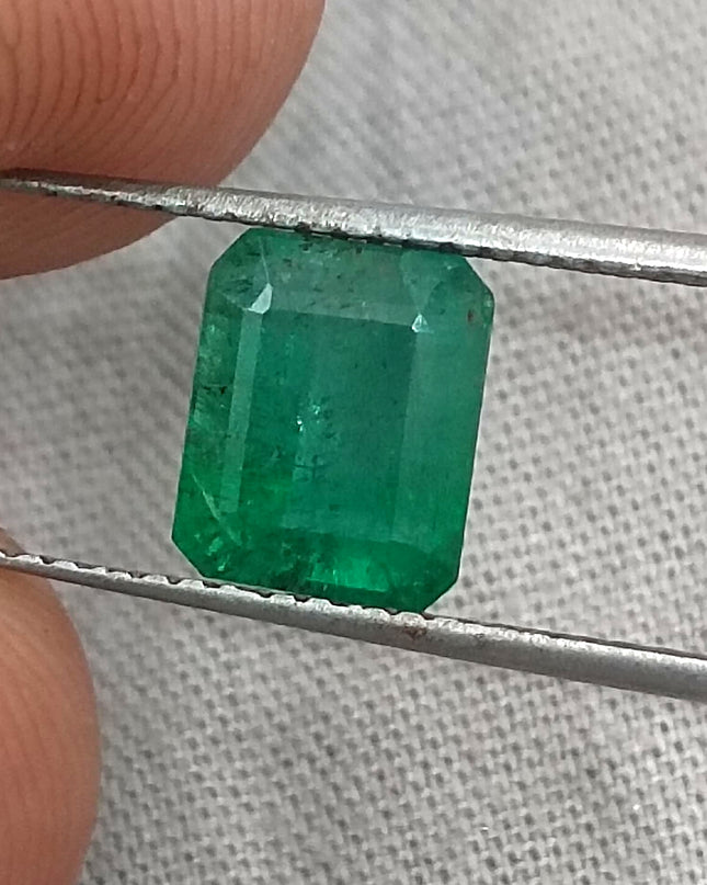 GSI Certified 2.42ct Medium Green Zambian Emerald, Natural Gemstone