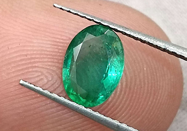 GSI Certified 1.02ct Vivid Green Zambian Emerald Minor Oiled Loose Gemstone