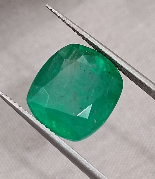 7.30ct Swat Emerald, Natural Bright Green Cushion Cut Stone