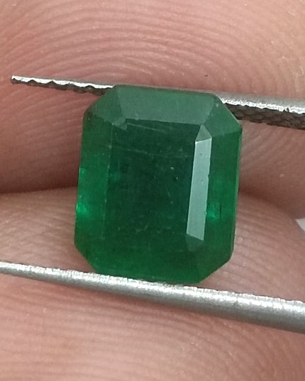 1.89ct GSI Certified Vivid Deep Green Zambian Emerald Minor Oiled Loose Gemstone