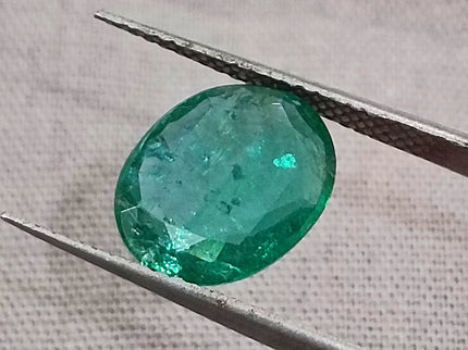 Certified 2.19ct Medium Deep Green Natural Emerald.
