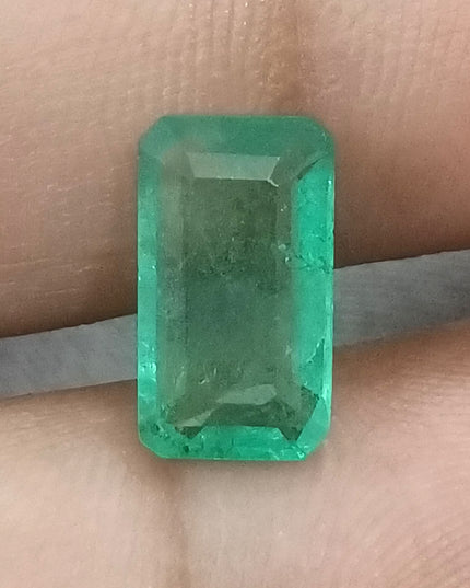 2.74ct GSI Certified Medium Green Zambian Emerald Minor Oiled Loose Gemstone