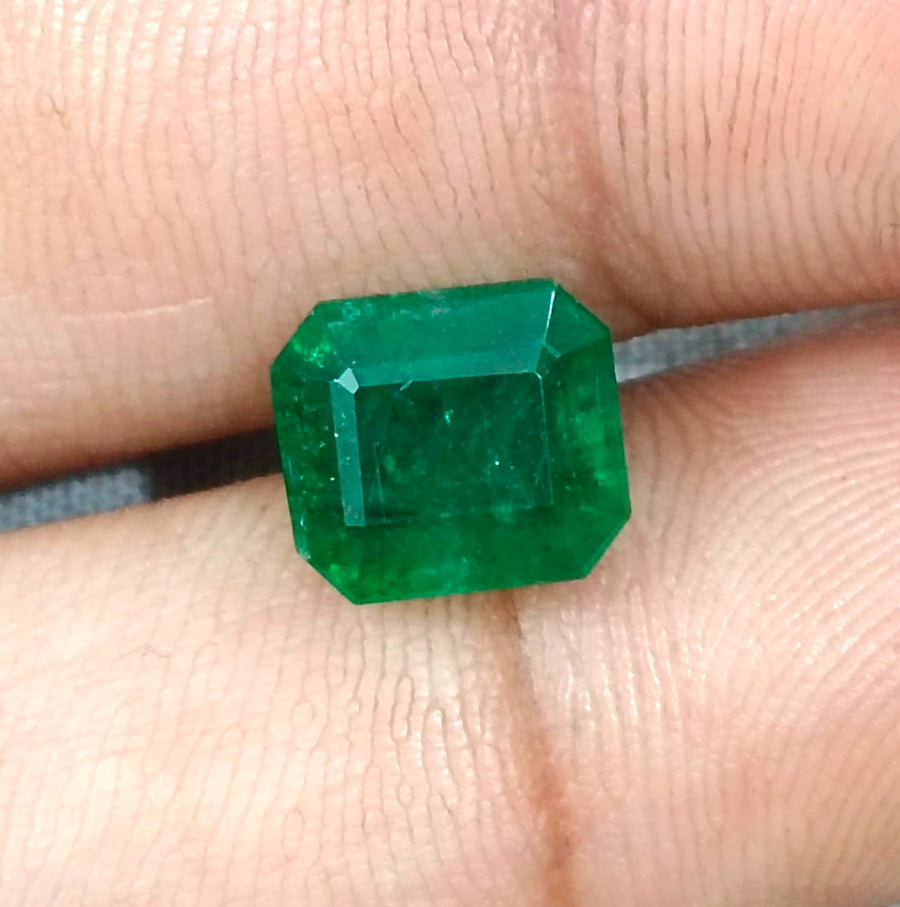 Swat Emerald 3.87ct Certified Natural Deep Vivid Green Octagon Cut Minor oiled Gemstone
