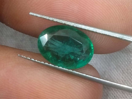 2.41ct Certified Natural Zambian Emerald.
