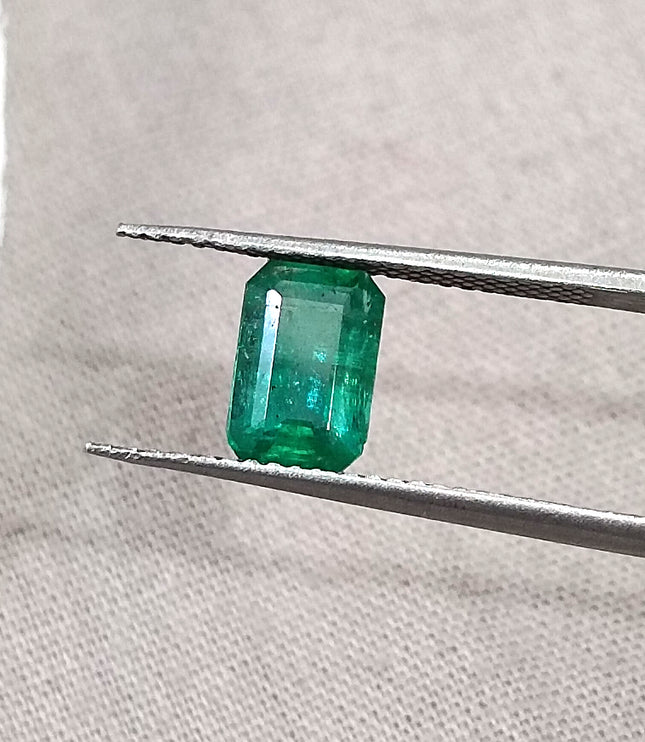 1.04ct Deep Green Natural Emerald Minor Oil Shiny Octagon Cut Gemstone