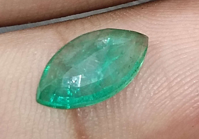 GSI Certified 1.52ct Medium Leaf Green Natural Zambian Emerald Minor Oiled Loose Gemstone