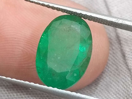 Zambian Emerald 4.09ct  Natural Certified Oval Cut Medium Green Loose Stone