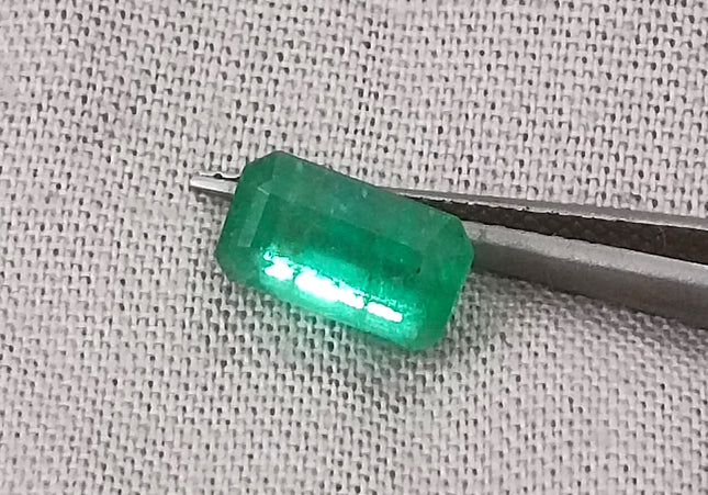 GSI Certified 1.44ct Medium Deep Green Natural Panjshir Emerald Minor Oiled Loose Gemstone