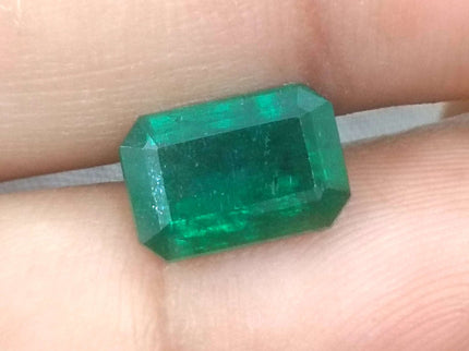 3.05ct Certified Zambian Natural Emerald.