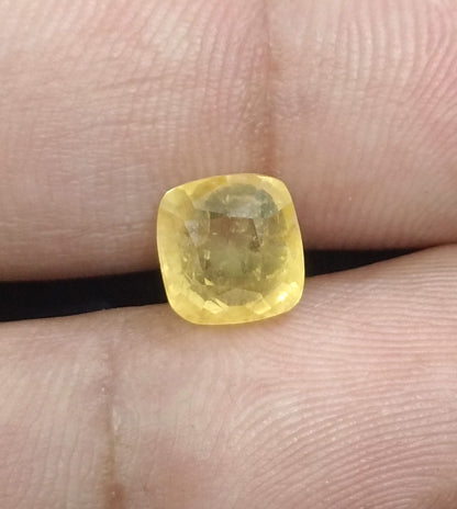 GSI Certified 3.48ct Vivid Yellow Sapphire, 100% Natural untreated Gemstone