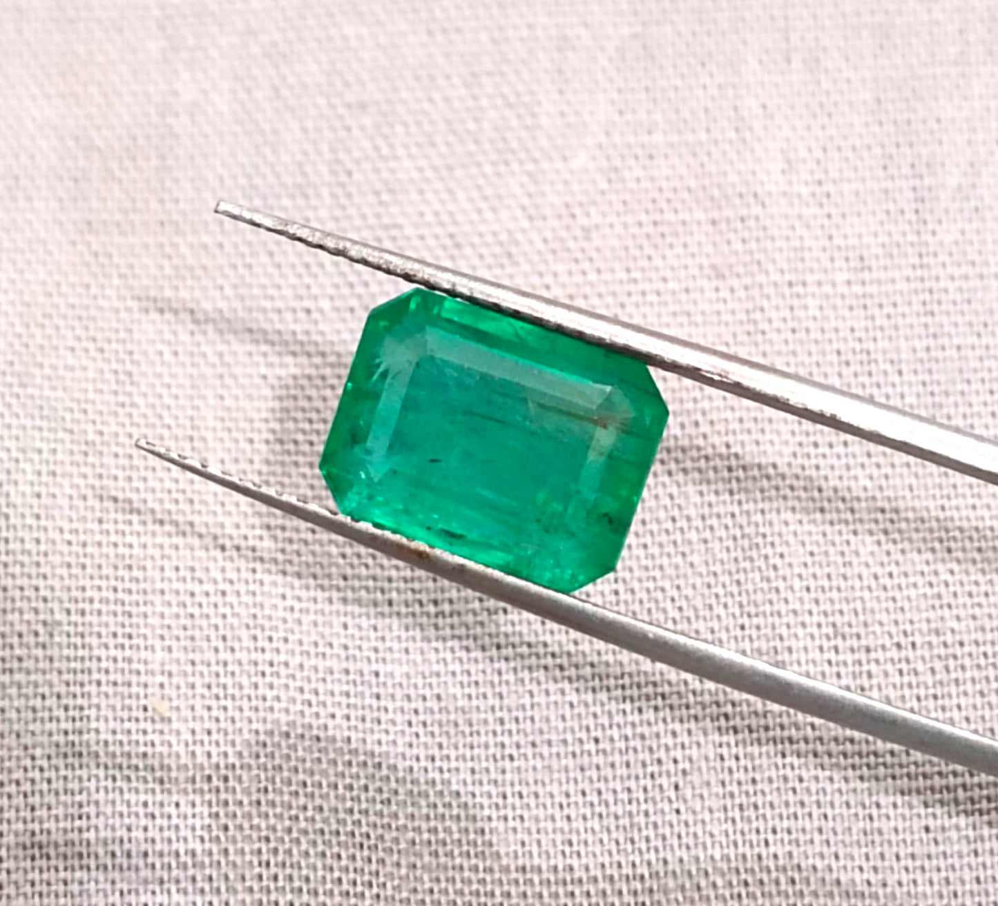 4.81ct Certified Zambian Emerald, 100% Natural Gem