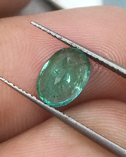 GSI Certified 1.38ct Bright Medium Shamrock Green Natural Zambian Emerald Minor Oiled Loose Gemstone