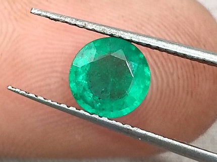 Zambian Emerald 1.00ct Certified Natural Medium Bright Shamrock Green Round Cut Gemstone