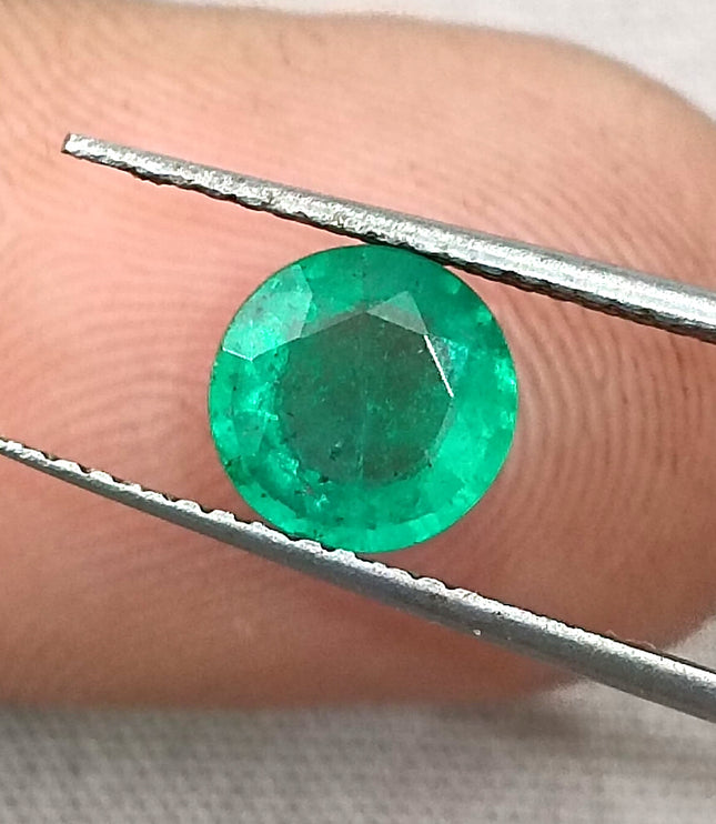 Zambian Emerald 1.00ct Certified Natural Medium Bright Shamrock Green Round Cut Gemstone