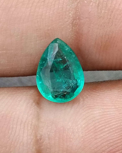 GSI Certified 1.65ct Medium Green Zambian Emerald Minor Oiled Loose Gemstone