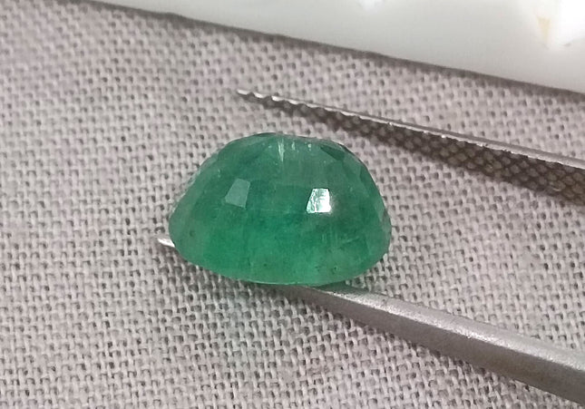 2.64ct Medium Green Zambian Emerald Minor Oiled Loose Gemstone