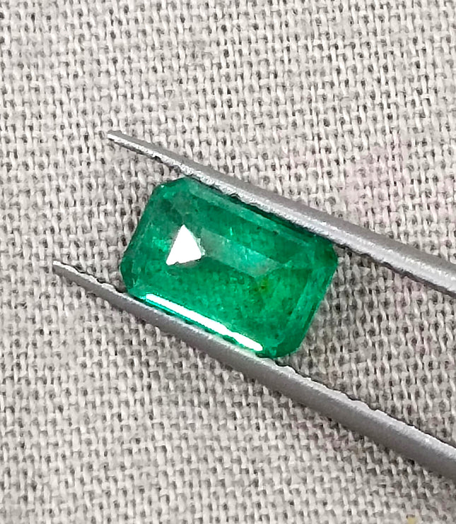 Vivid Green Zambian Emerald 0.98ct Natural Certified Octagon Cut Loose Gemstone