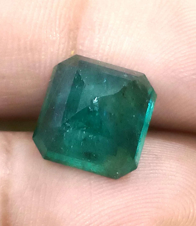 8.50ct Zambian Emerald, Natural Deep Green Stone.