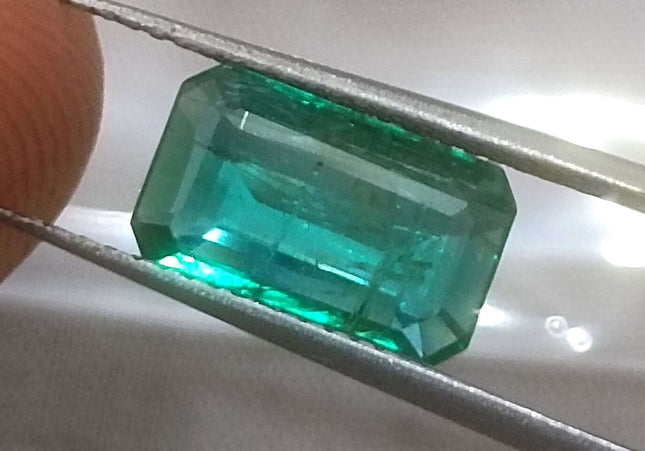 2.29ct High Quality GSI USA Certified Vivid Green Zambian Emerald Minor Oiled Loose Gemstone