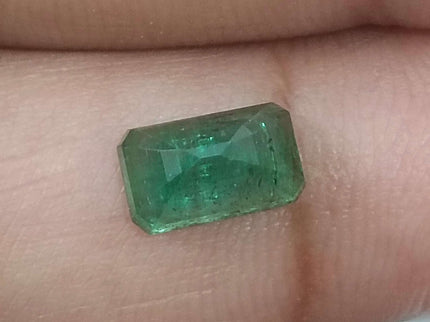 Panjshir Emerald 1.68ct Certified Deep Golden Green Natural Stone