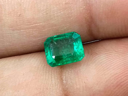 Zambian Emerald 1.70ct Natural Certified Glass Green  Minor Oiled Loose Gemstone