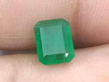 Certified 1.50ct Zambian Emerald.