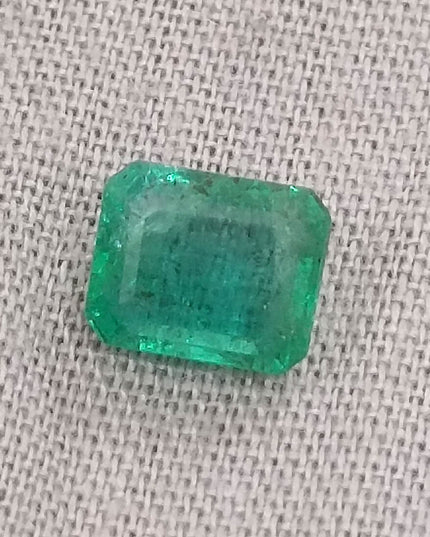 1.15ct Medium Light Green Zambian Emerald Minor Oiled Loose Gemstone