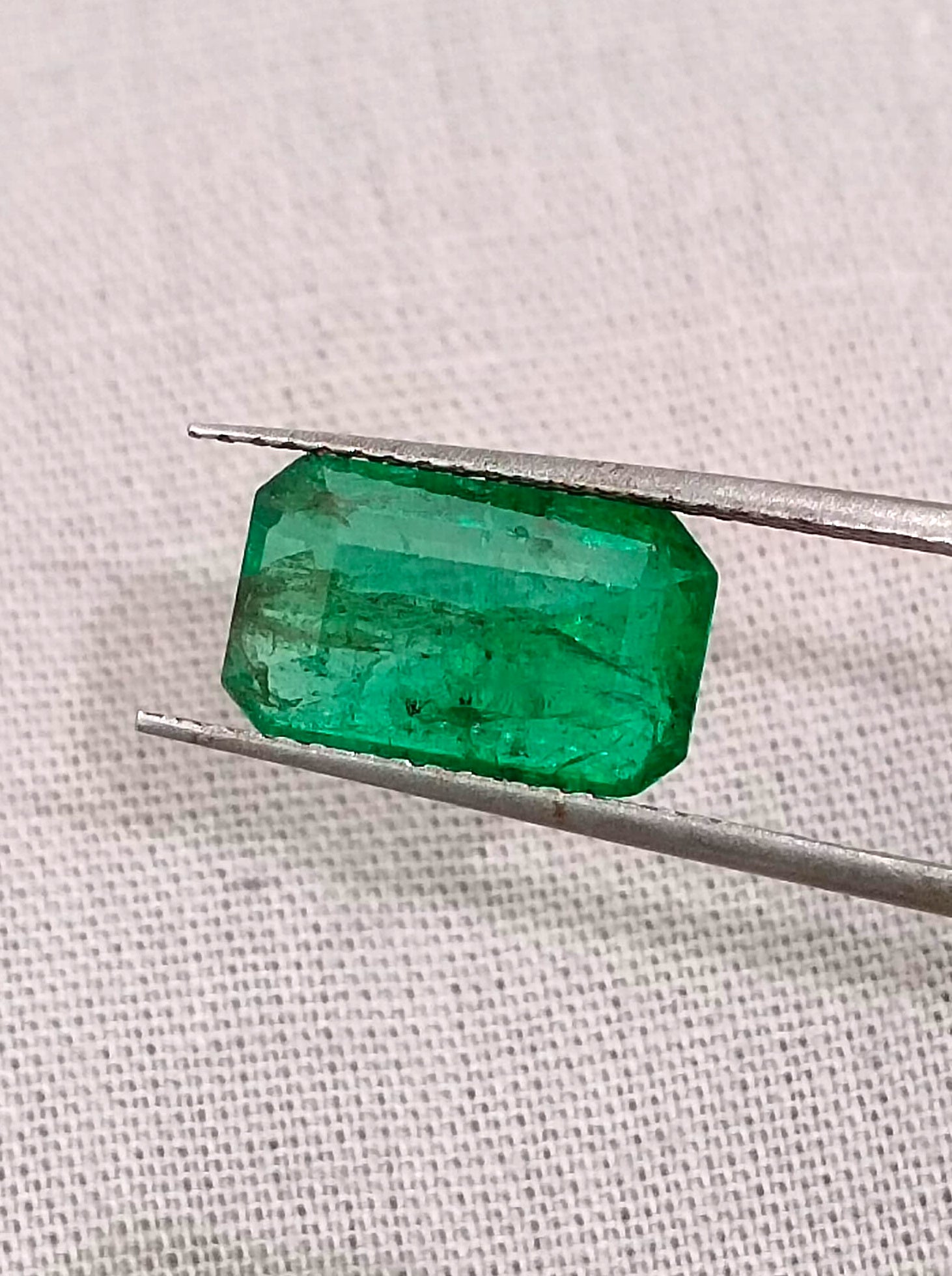 3.55ct Deep Vivid Swat Emerald, 100% Natural Earth Mined Gemstone