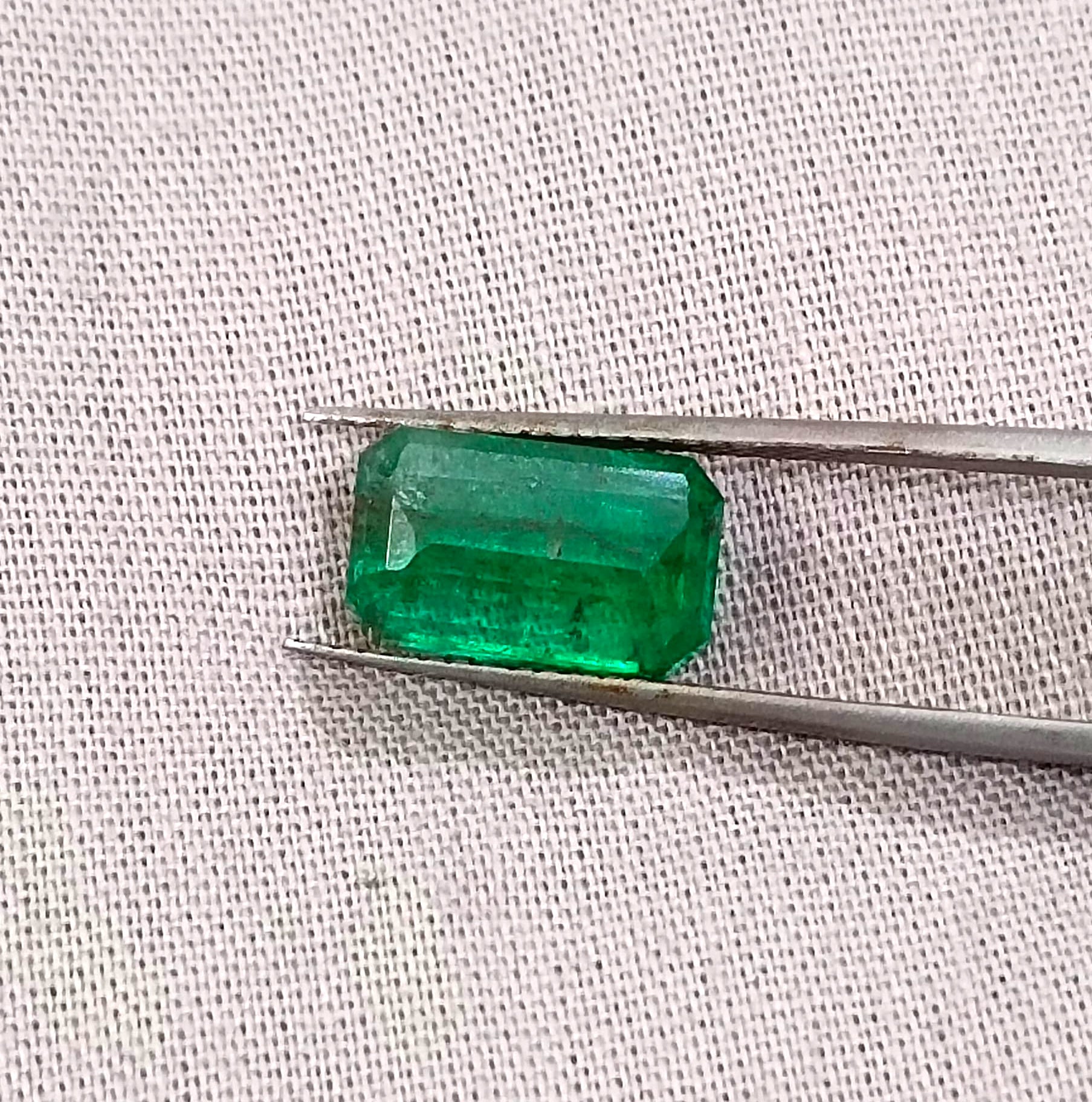 3.55ct Deep Vivid Swat Emerald, 100% Natural Earth Mined Gemstone