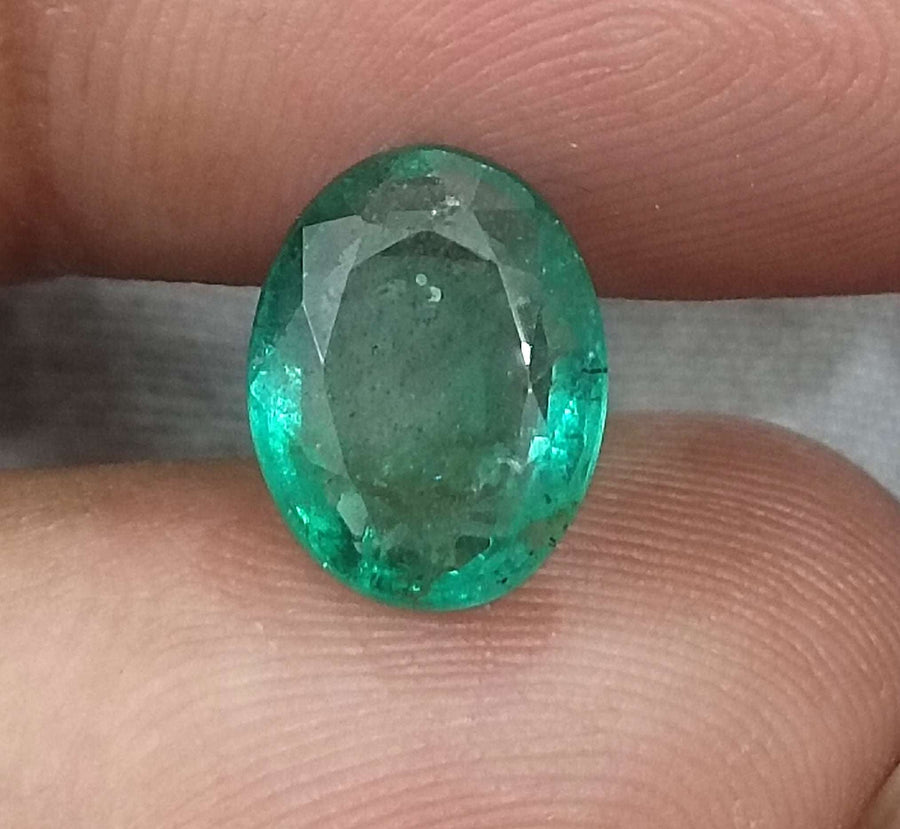 Zambian Emerald 2.55ct Certified Medium Light Green Oval Cut Gemstone