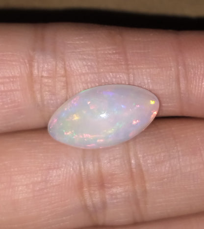 5.04ct Ethiopian Welo mine Opal, 100% Natural Earth Mined Gemstone.