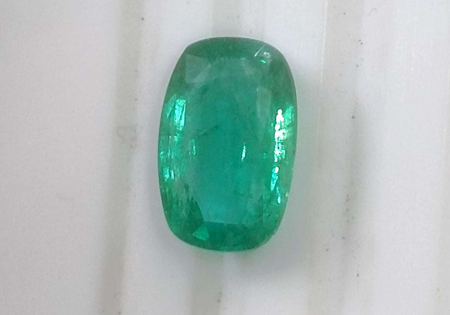 2.86ct GSI Certified Medium Shamrock Green Zambian Emerald
