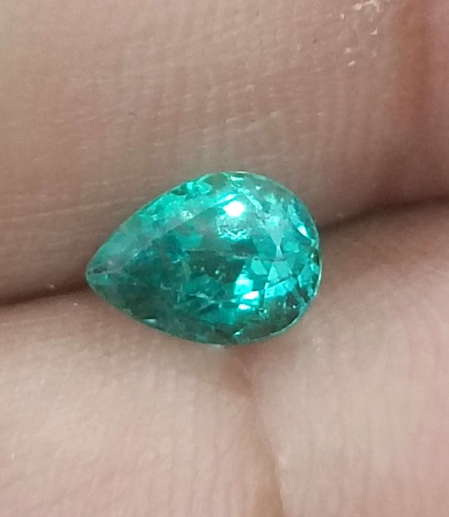 Certified 1.04ct Natural Zambian Emerald.