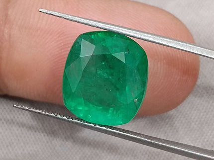 7.30ct Emerald Natural Certified Medium Bright Alpine Green Cushion Cut Stone