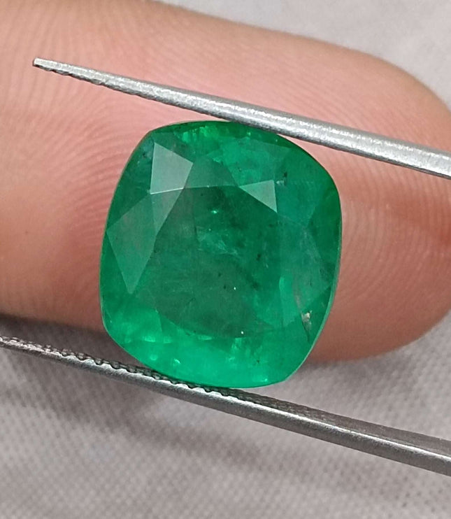 7.30ct Swat Emerald, Natural Bright Green Cushion Cut Stone