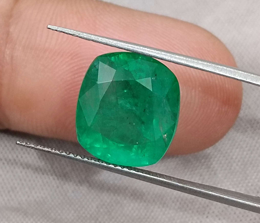 7.30ct Emerald Natural Certified Medium Bright Alpine Green Cushion Cut Stone