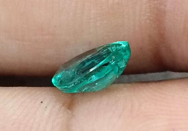 GSI Certified 1.15ct Medium Green Zambian Emerald Minor Oiled Loose Gemstone