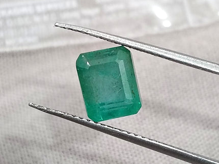 2.11ct Zambian Emerald , 100% Natural Earth Mined Gem.