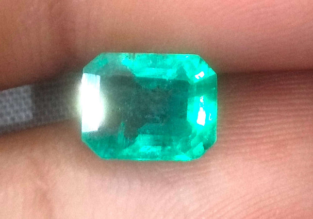 2.03ct GSI USA Certified Pastel Green Zambian Emerald Minor Oiled Loose Gemstone